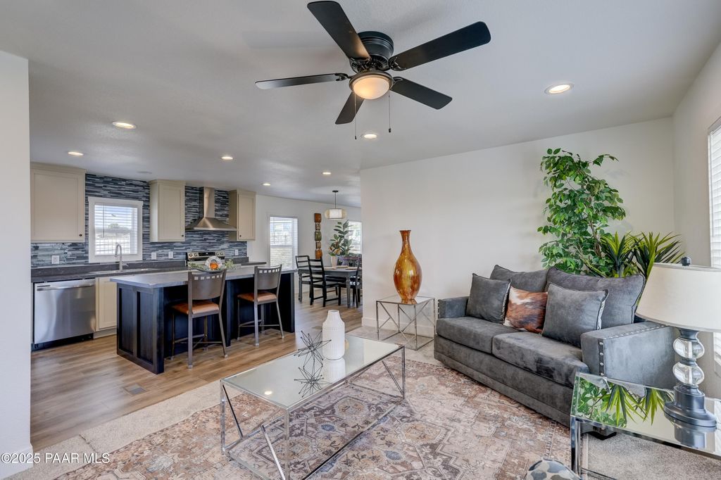 Photo of 15918 S Indian Bend Drive, Mayer, AZ 86333 (MLS # 1078125)