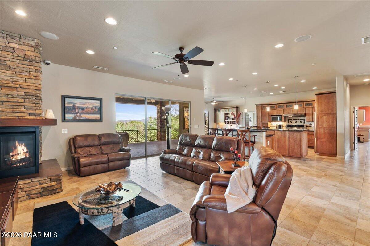 113 S Cloudberry Circle