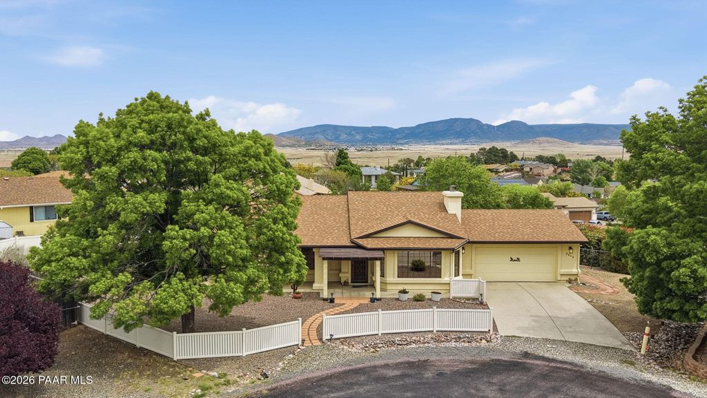 Photo of 8640 E Steel Circle #9, Prescott Valley, AZ 86314 (MLS # 1081290)