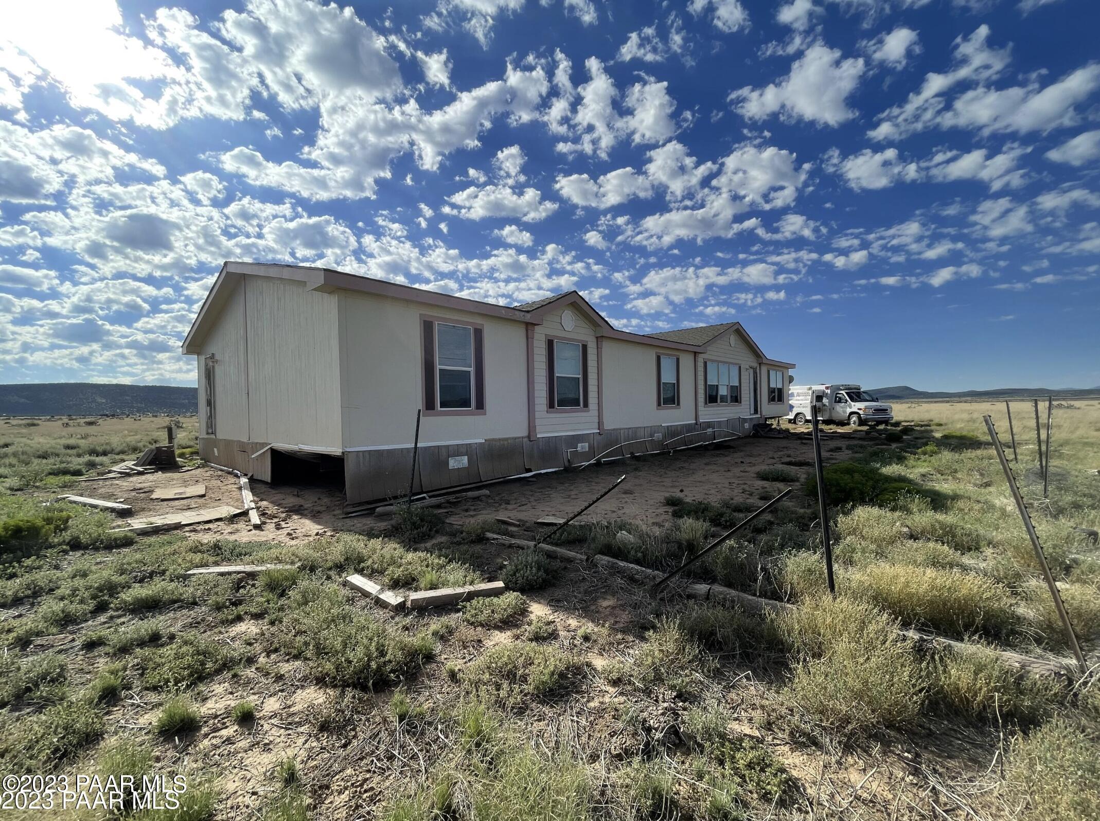 38701 W Tin Star Trail