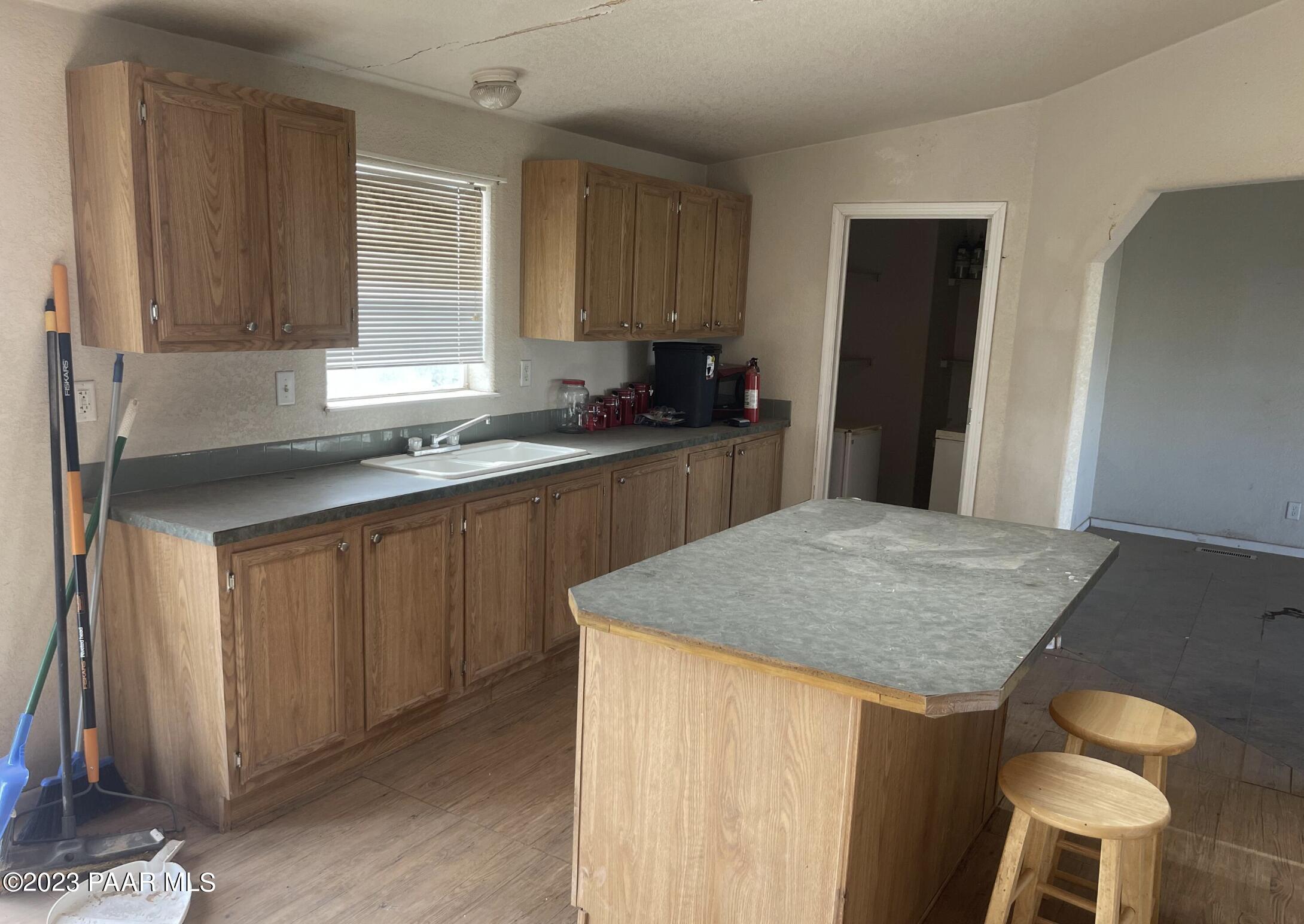 38701 W Tin Star Trail
