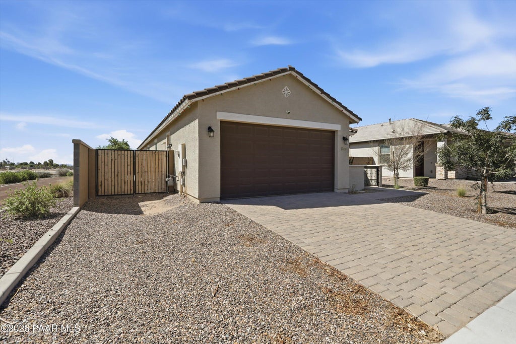 Photo of 17939 W Toronto Way, Goodyear, AZ 85338 (MLS # 1085596)