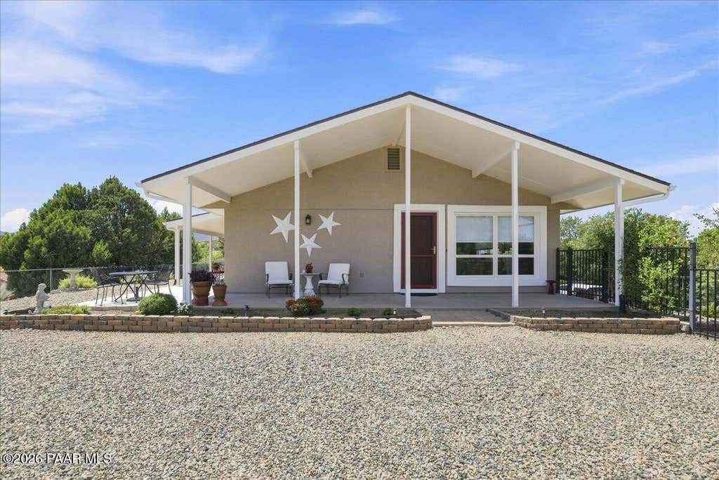Photo of 11825 E Hondo Heights HTS, Dewey-Humboldt, AZ 86327 (MLS # 1084173)