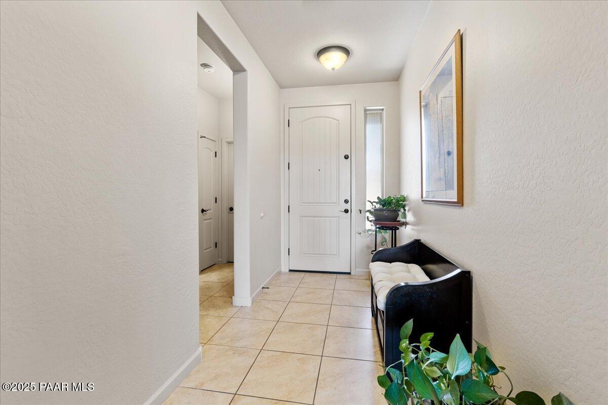 1529 Essex Way