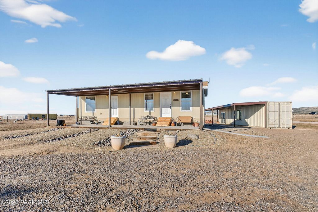 Photo of 2690 W Pilots Rest Airstrip, Paulden, AZ 86334 (MLS # 1078348)