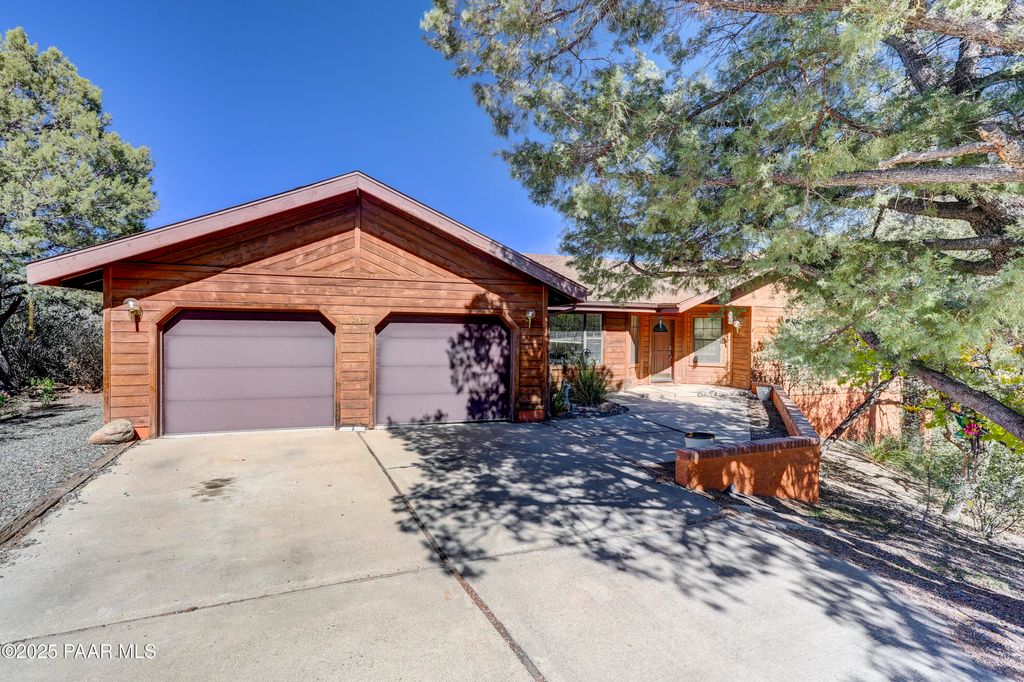 Photo of 146 N Murphy Way, Prescott, AZ 86303 (MLS # 1077384)