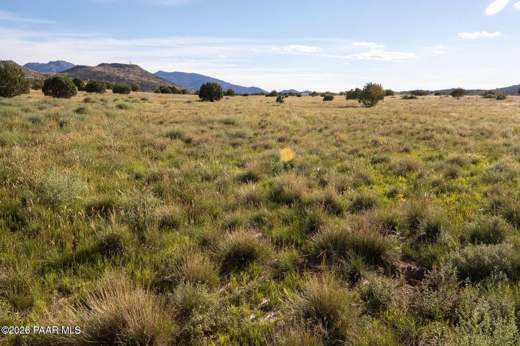 Photo of 345 S Bandit Ridge Road, Prescott, AZ 86305 (MLS # 1080595)