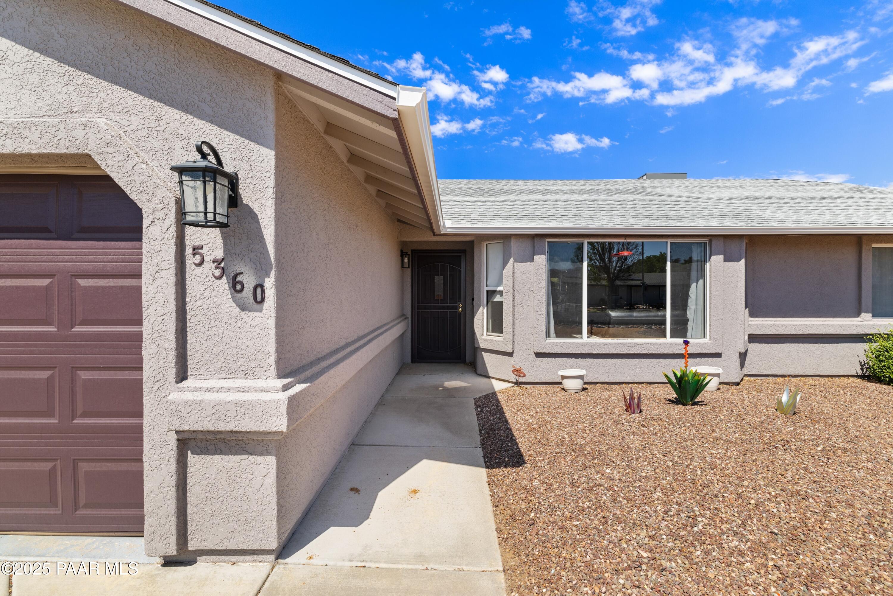 5360 N Roadrunner Drive