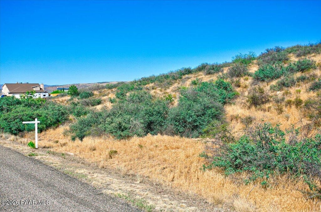 Photo of 16981 S Rio Vista Road, Mayer, AZ 86333 (MLS # 1083427)