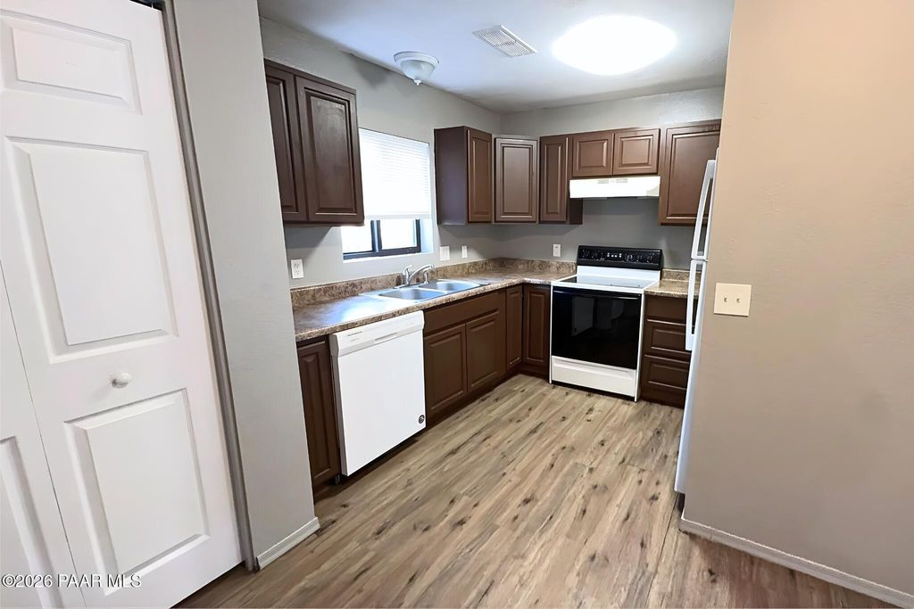 Photo of 114 S Virginia Street #B, Prescott, AZ 86303 (MLS # 1079257)