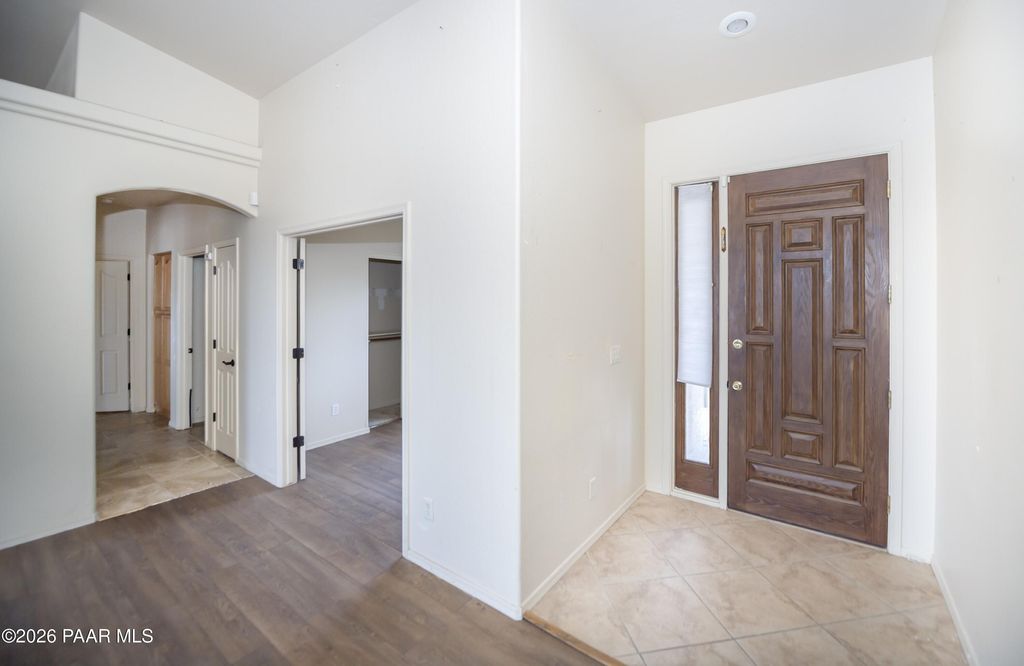 Photo of 5709 N Bronco Lane, Prescott Valley, AZ 86314 (MLS # 1080276)