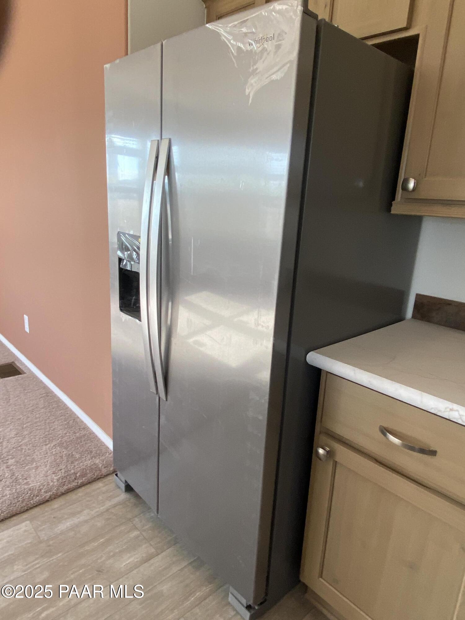 425 W Paris Trail