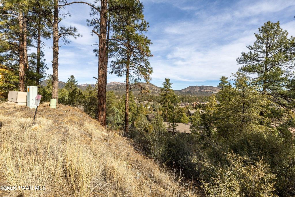 Photo of 1800 Windy Walk Lane, Prescott, AZ 86305 (MLS # 1080362)