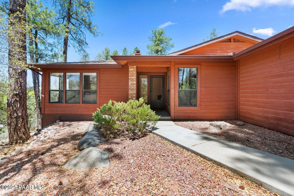 Photo of 1480 Cougar Trail, Prescott, AZ 86303 (MLS # 1077958)