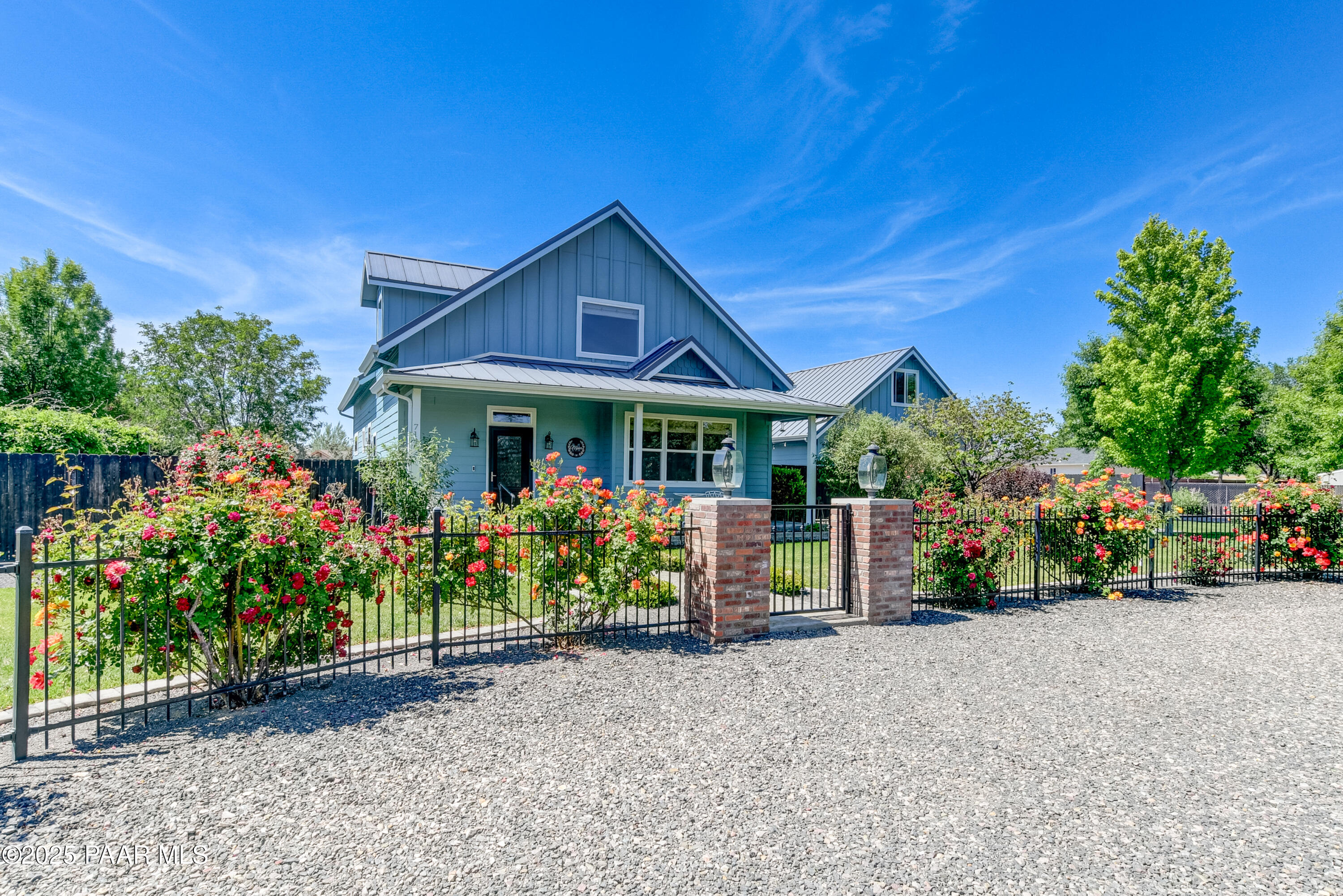715 W Palomino Road