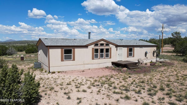 25250 W MEDICINE MAN TRL, SELIGMAN, AZ 86337 - Image fb20133fbf8e46e2bfee1ff20196aa0f/3287116554