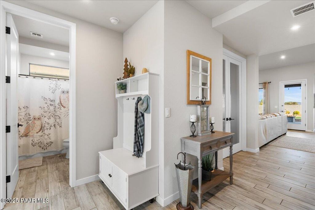 Photo of 5603 E Killen Loop, Prescott Valley, AZ 86314 (MLS # 1078075)