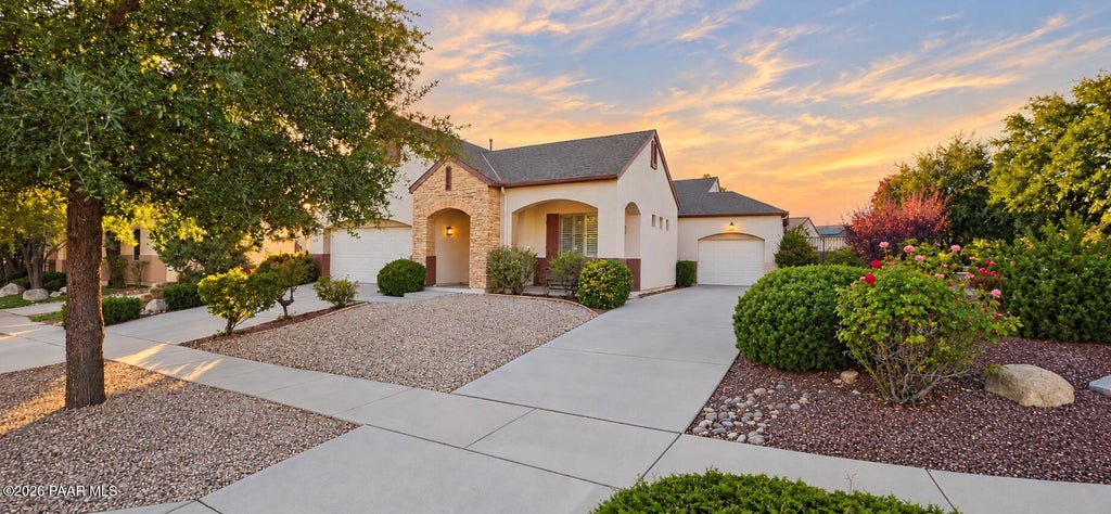 Photo of 1896 N Bluff Top Drive, Prescott Valley, AZ 86314 (MLS # 1085857)