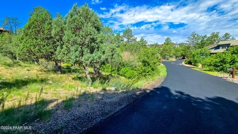 Photo of 740 Crosscreek Drive, Prescott, AZ 86303 (MLS # 1082657)