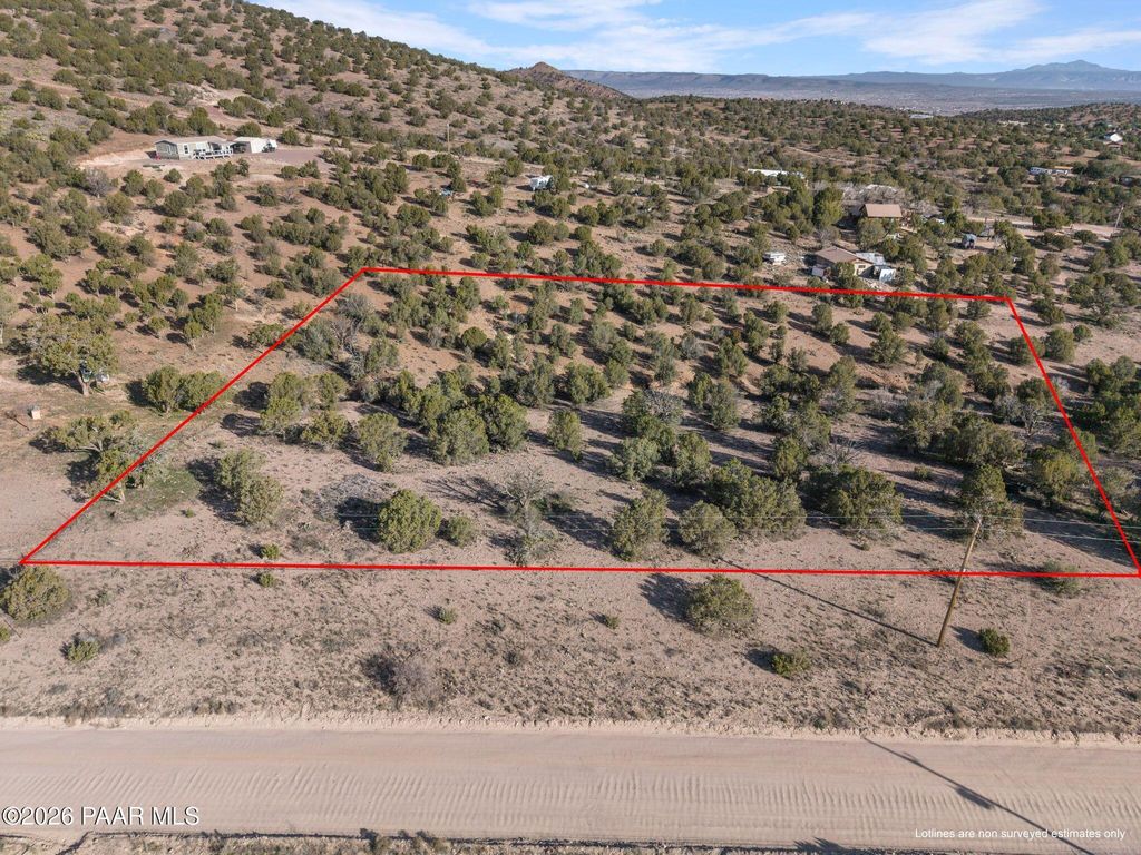 Photo of 3220 W Cedar Heights Road, Chino Valley, AZ 86323 (MLS # 1079480)