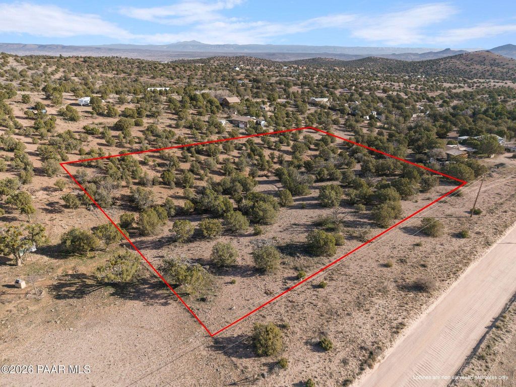 Photo of 3220 W Cedar Heights Road, Chino Valley, AZ 86323 (MLS # 1079480)