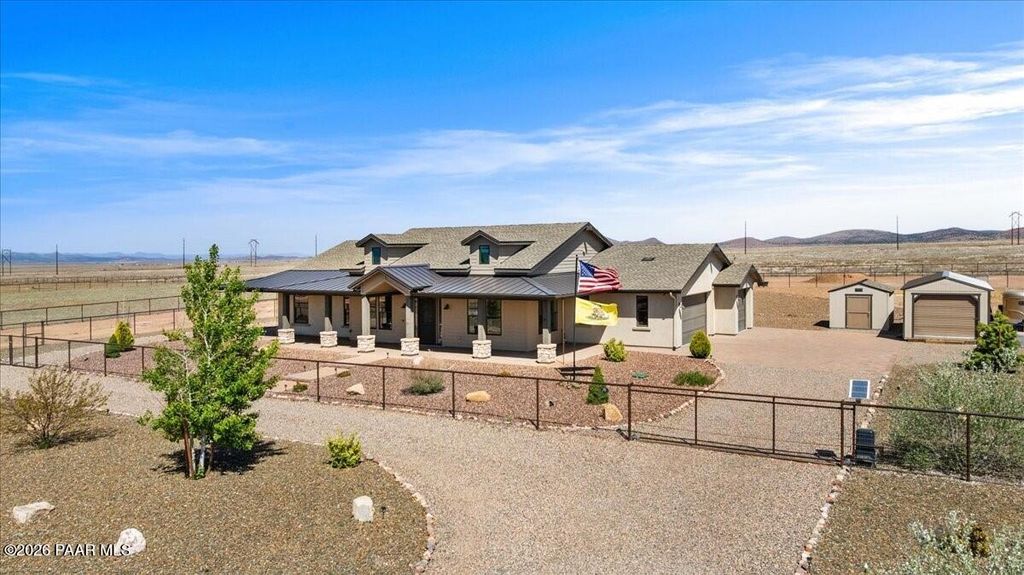 Photo of 9160 E Twilight Ridge Road, Prescott Valley, AZ 86315 (MLS # 1081146)