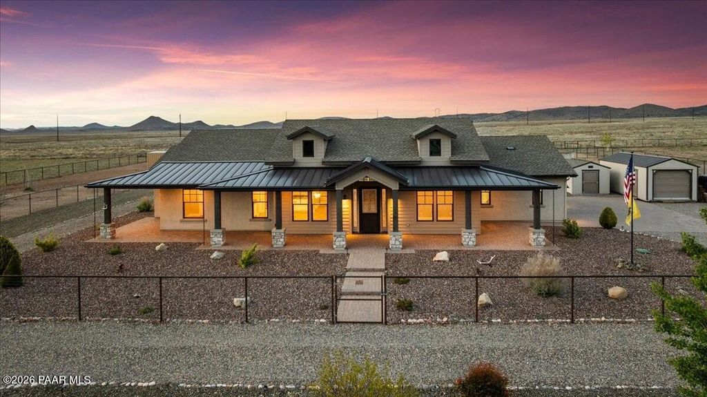 Photo of 9160 E Twilight Ridge Road, Prescott Valley, AZ 86315 (MLS # 1081146)