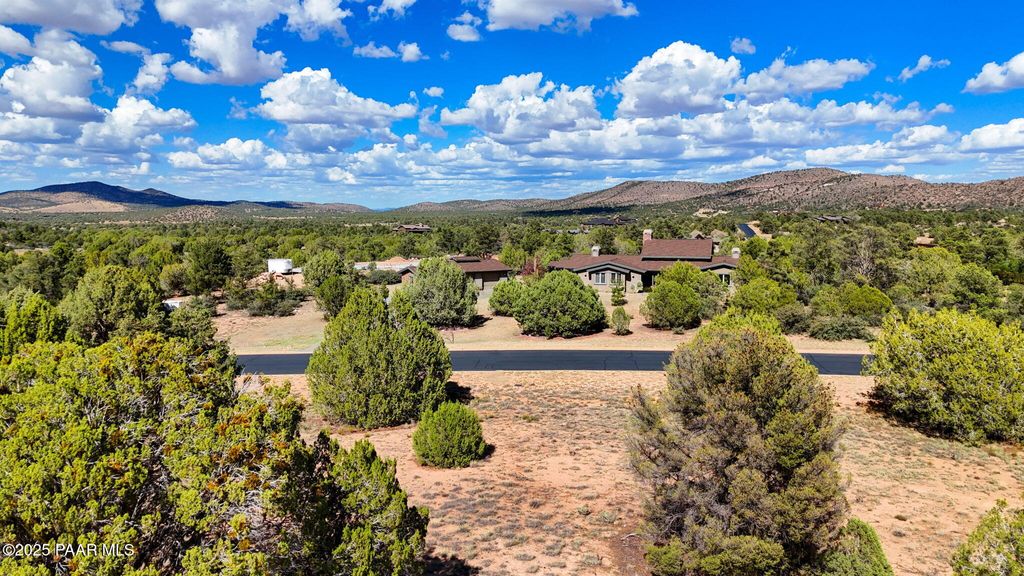 Photo of 4770 W Three Forks Road, Prescott, AZ 86305 (MLS # 1076543)