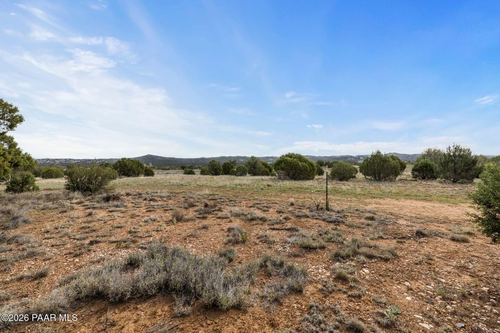 Photo of 0 W Labrador Lane, Prescott, AZ 86305 (MLS # 1080782)