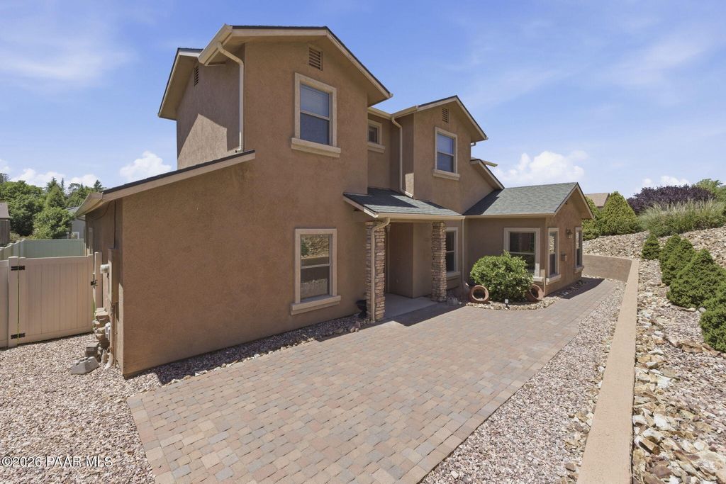 Photo of 188 Juniper Ridge Drive, Prescott, AZ 86301 (MLS # 1082278)