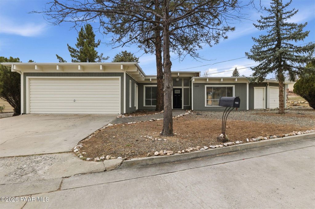Photo of 1889 Foothill Drive, Prescott, AZ 86303 (MLS # 1079570)