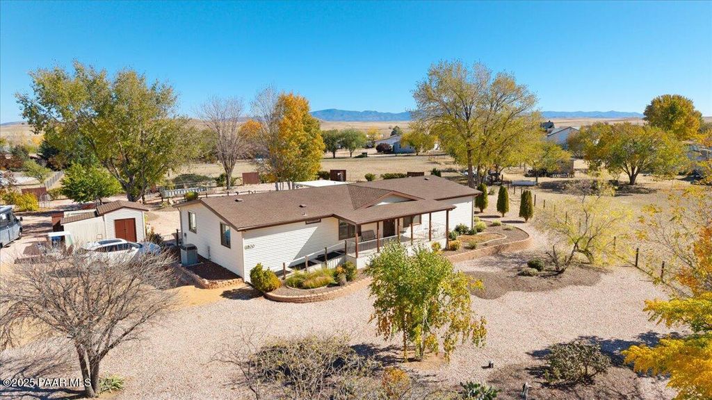 Photo of 1800 E Teri Lane, Chino Valley, AZ 86323 (MLS # 1077883)