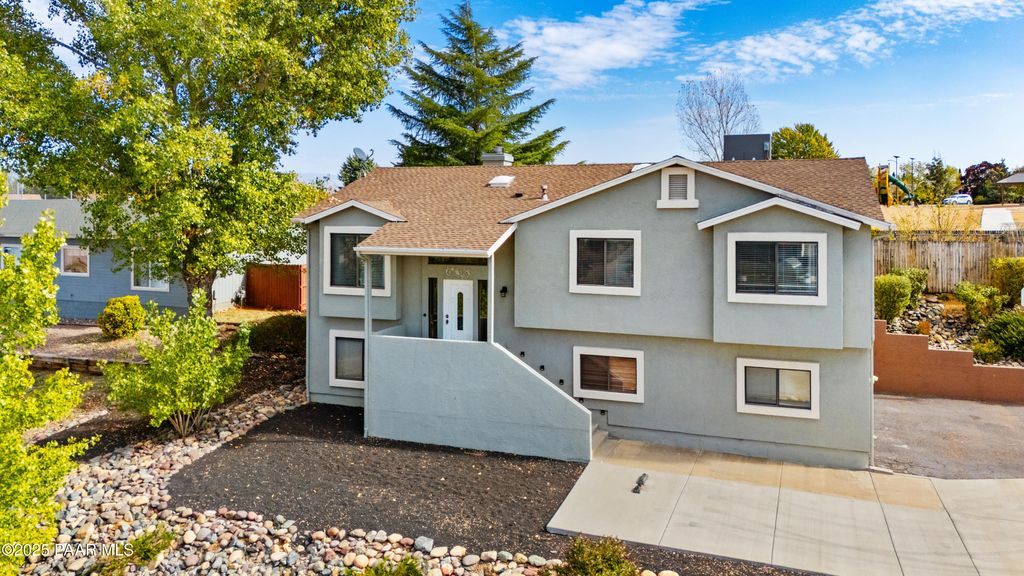 Photo of 4567 N Desert Flower Circle, Prescott Valley, AZ 86314 (MLS # 1077790)