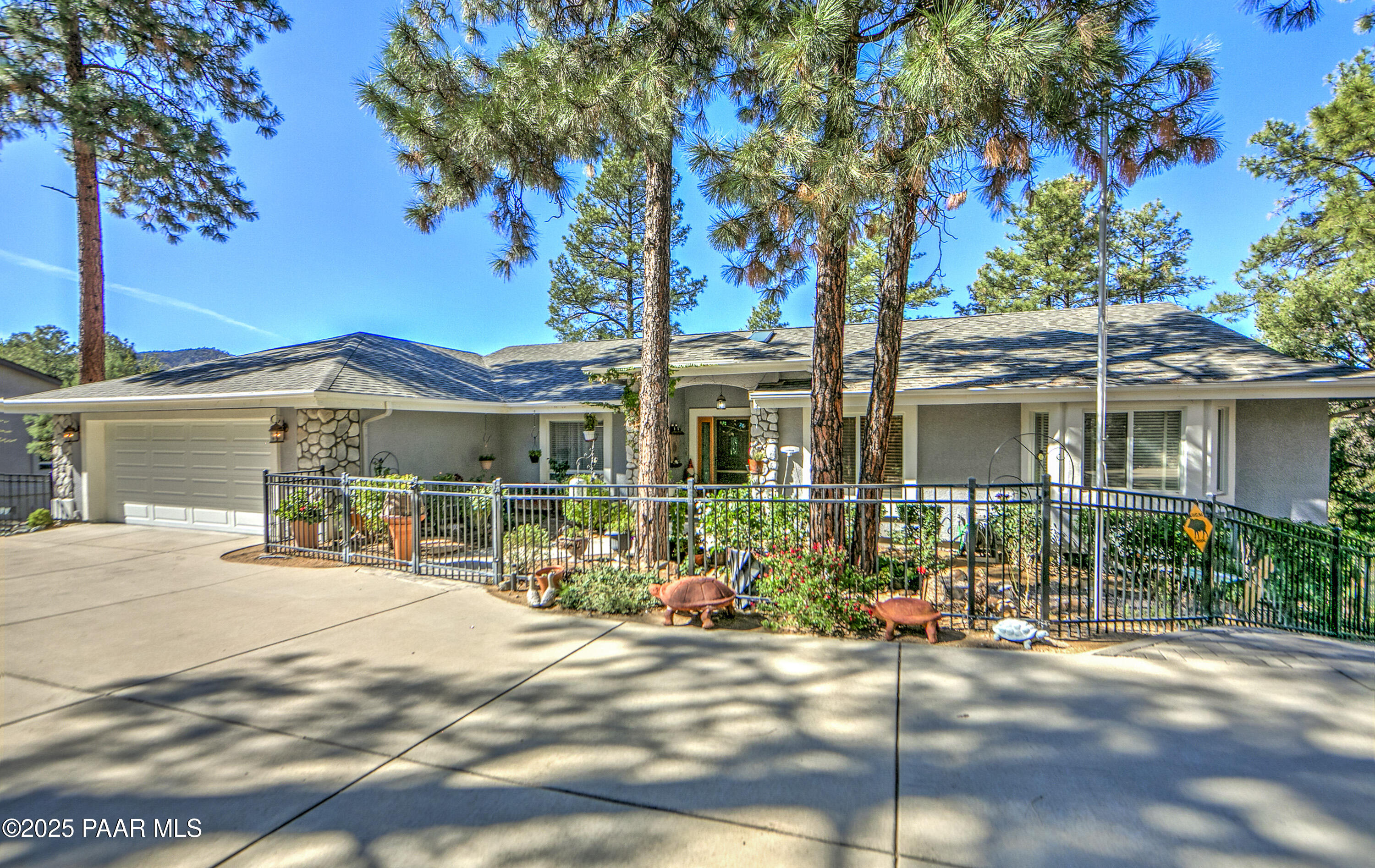 1390 E Valley View Road