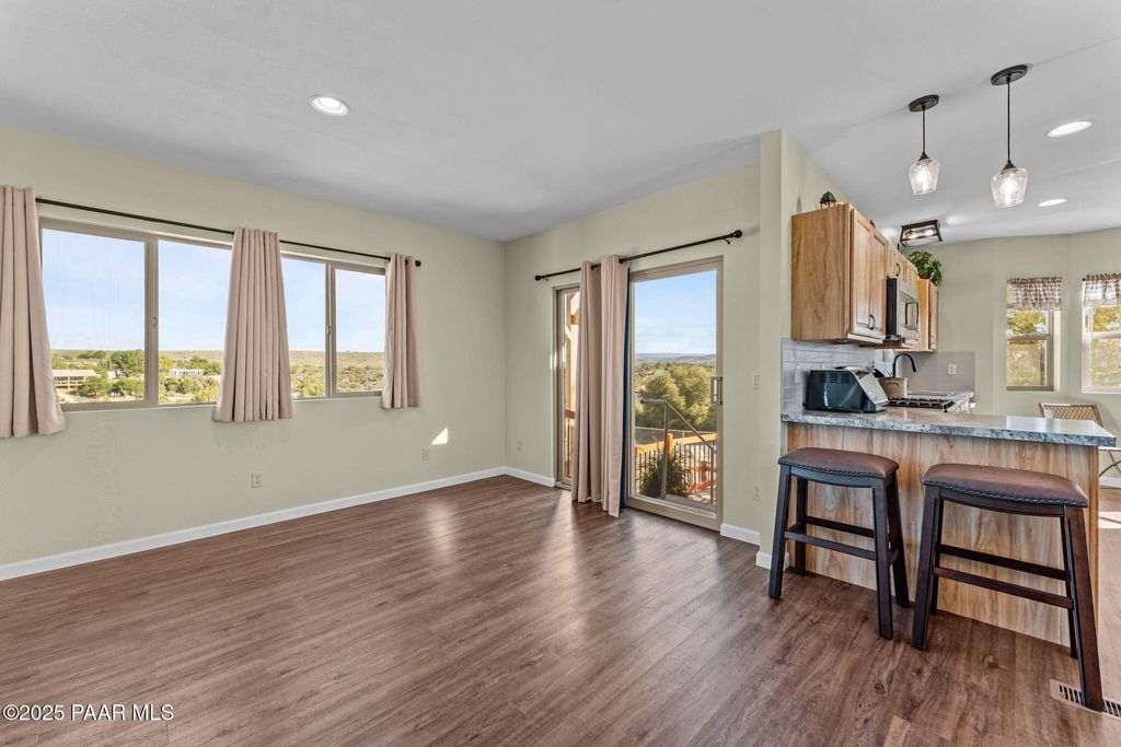 Photo of 15862 S Rolling Ridge Drive, Mayer, AZ 86333 (MLS # 1077205)