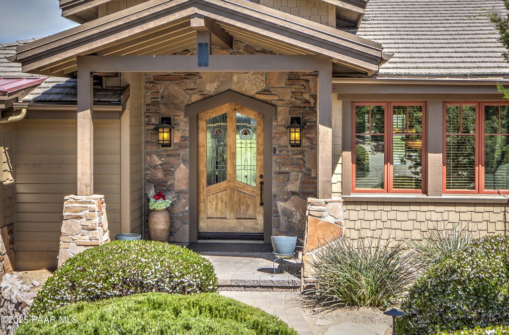 Photo of 12050 W Whipsaw Way, Prescott, AZ 86305 (MLS # 1077381)