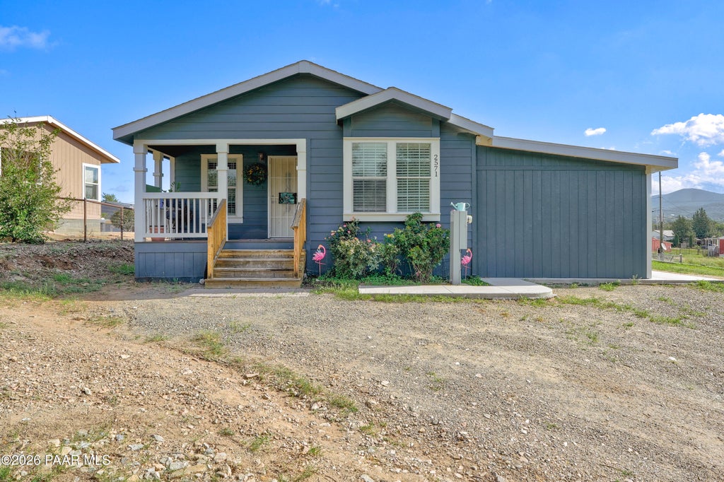 Photo of 2571 S Plankton Place, Mayer, AZ 86329 (MLS # 1084940)