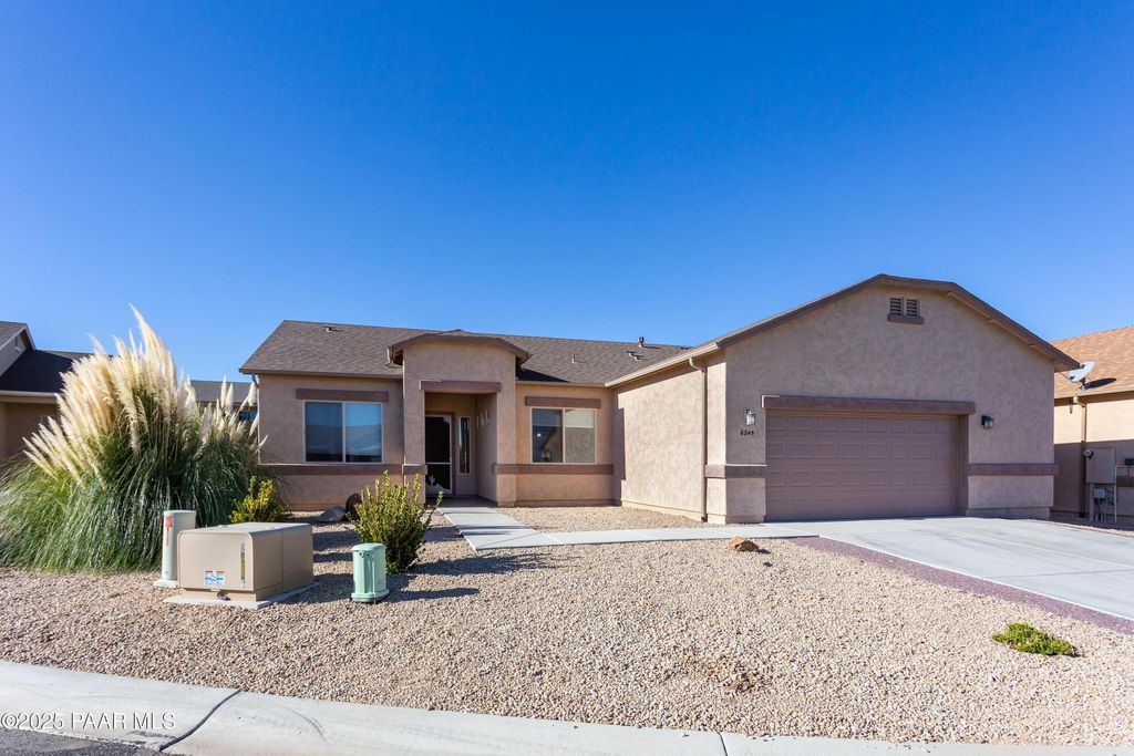 Photo of 6245 E Searle Place, Prescott Valley, AZ 86314 (MLS # 1078440)