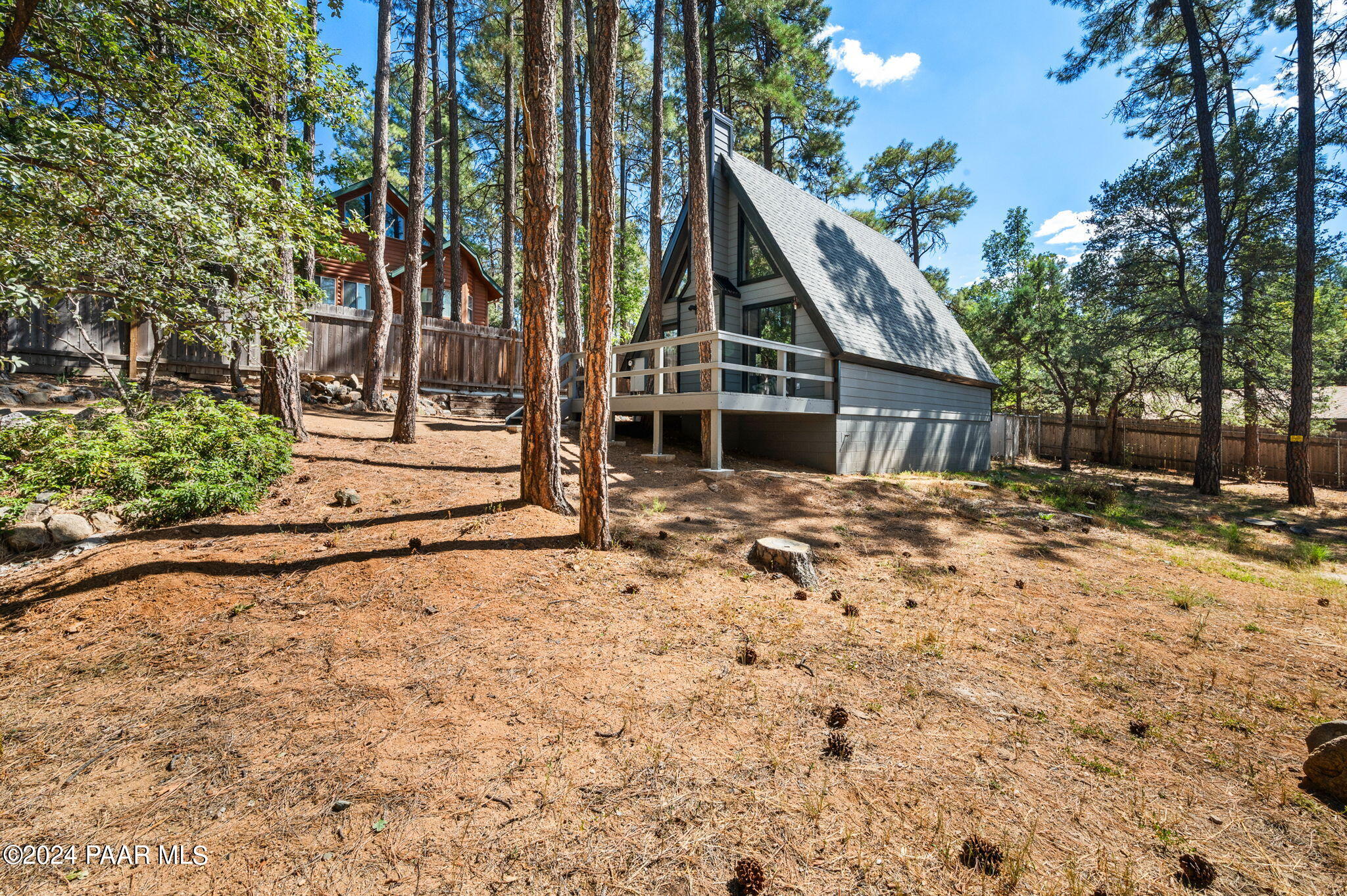 1101 E Elk Trail
