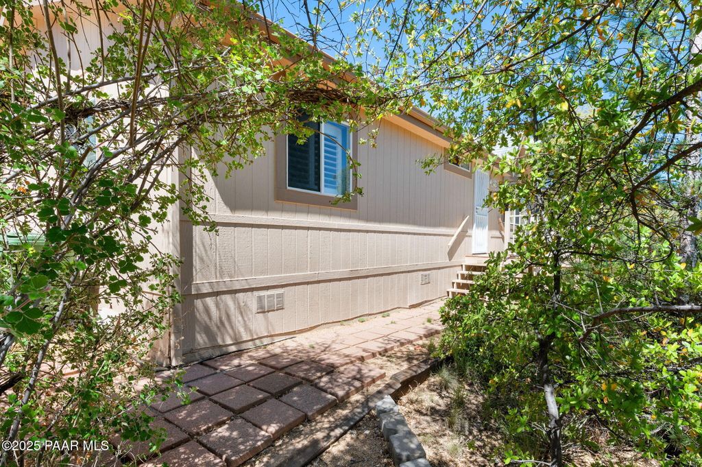 Photo of 1533 Private Road, Prescott, AZ 86301 (MLS # 1080843)