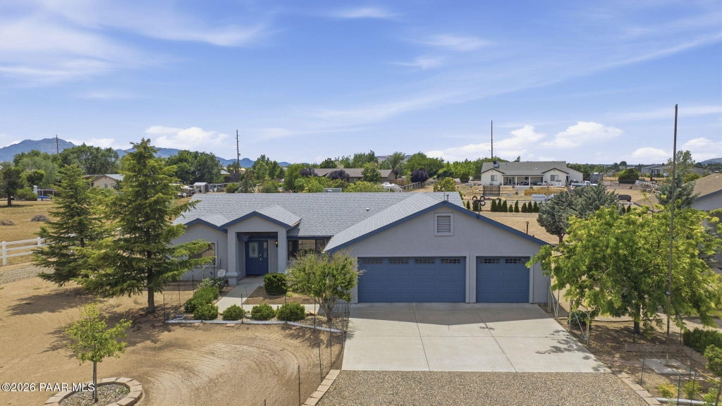 Photo of 1058 Chuck Wagon Lane, Chino Valley, AZ 86323 (MLS # 1082950)