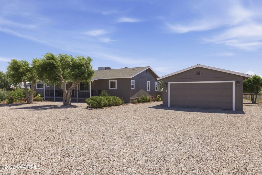 Photo of 2165 N Maricopa Street, Chino Valley, AZ 86323 (MLS # 1082395)
