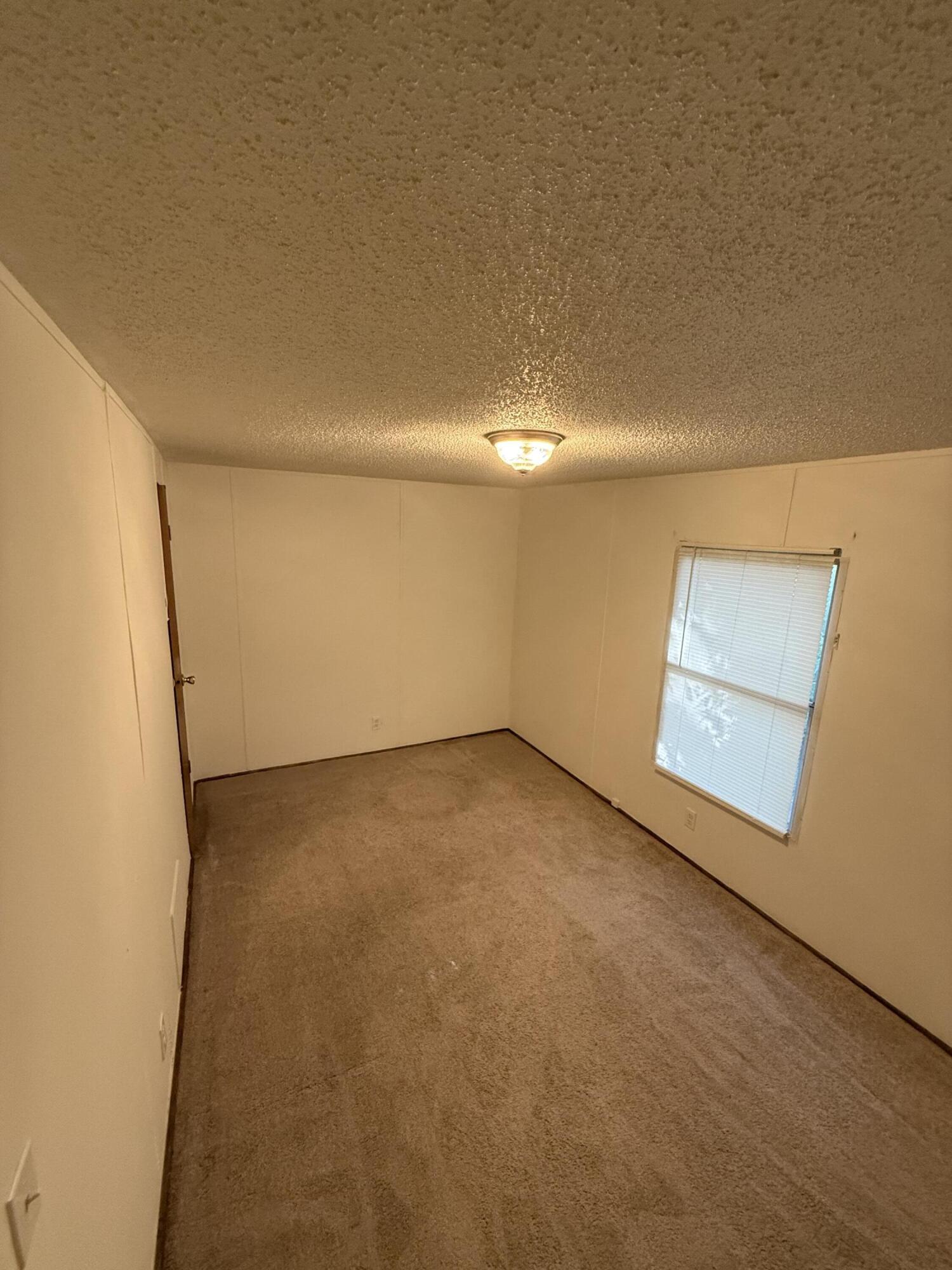 827 E Tahlequah Avenue