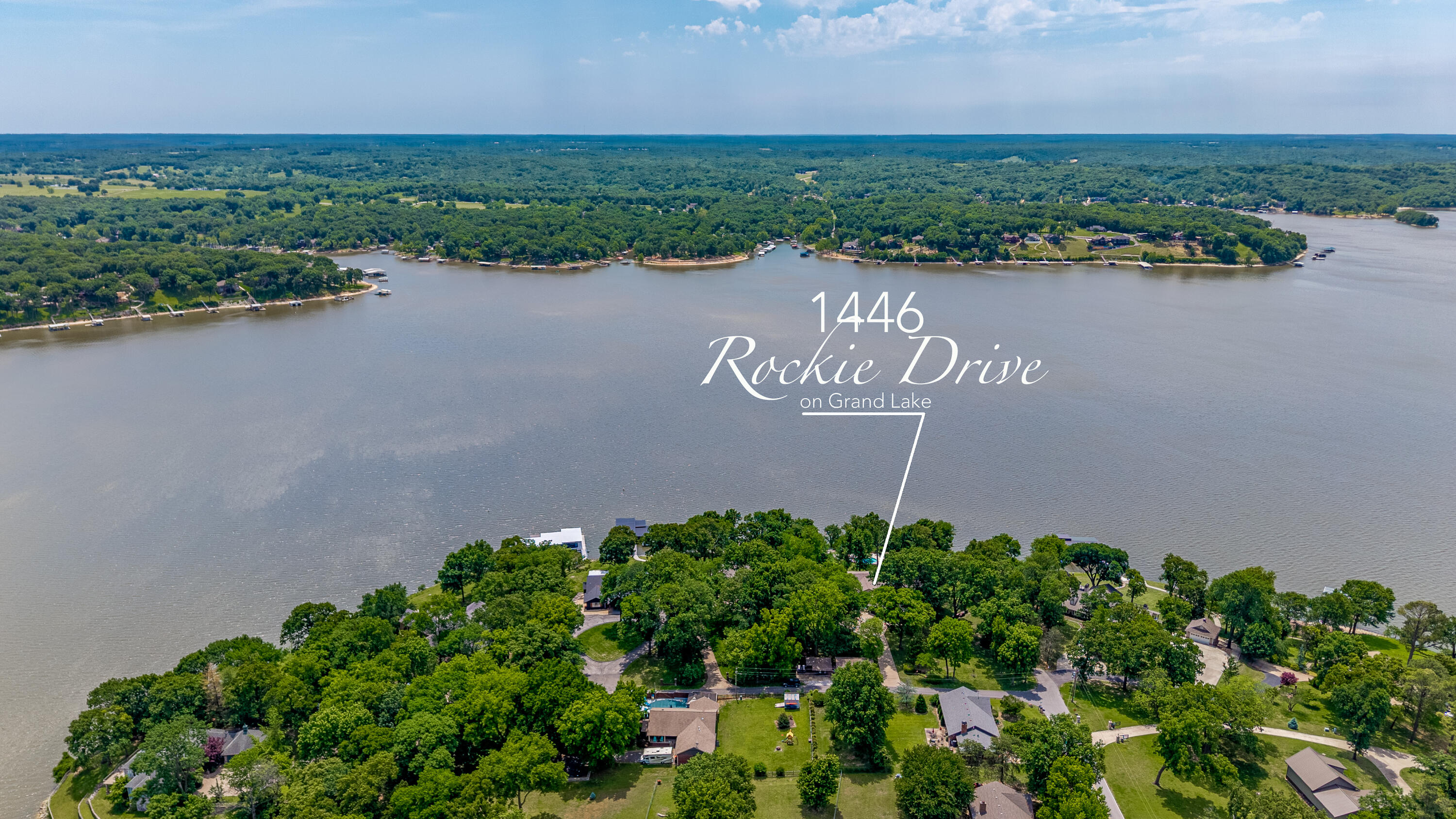 Grove, Oklahoma, 74344, United States, 5 Bedrooms Bedrooms, ,6 BathroomsBathrooms,Residential,Active,2033387