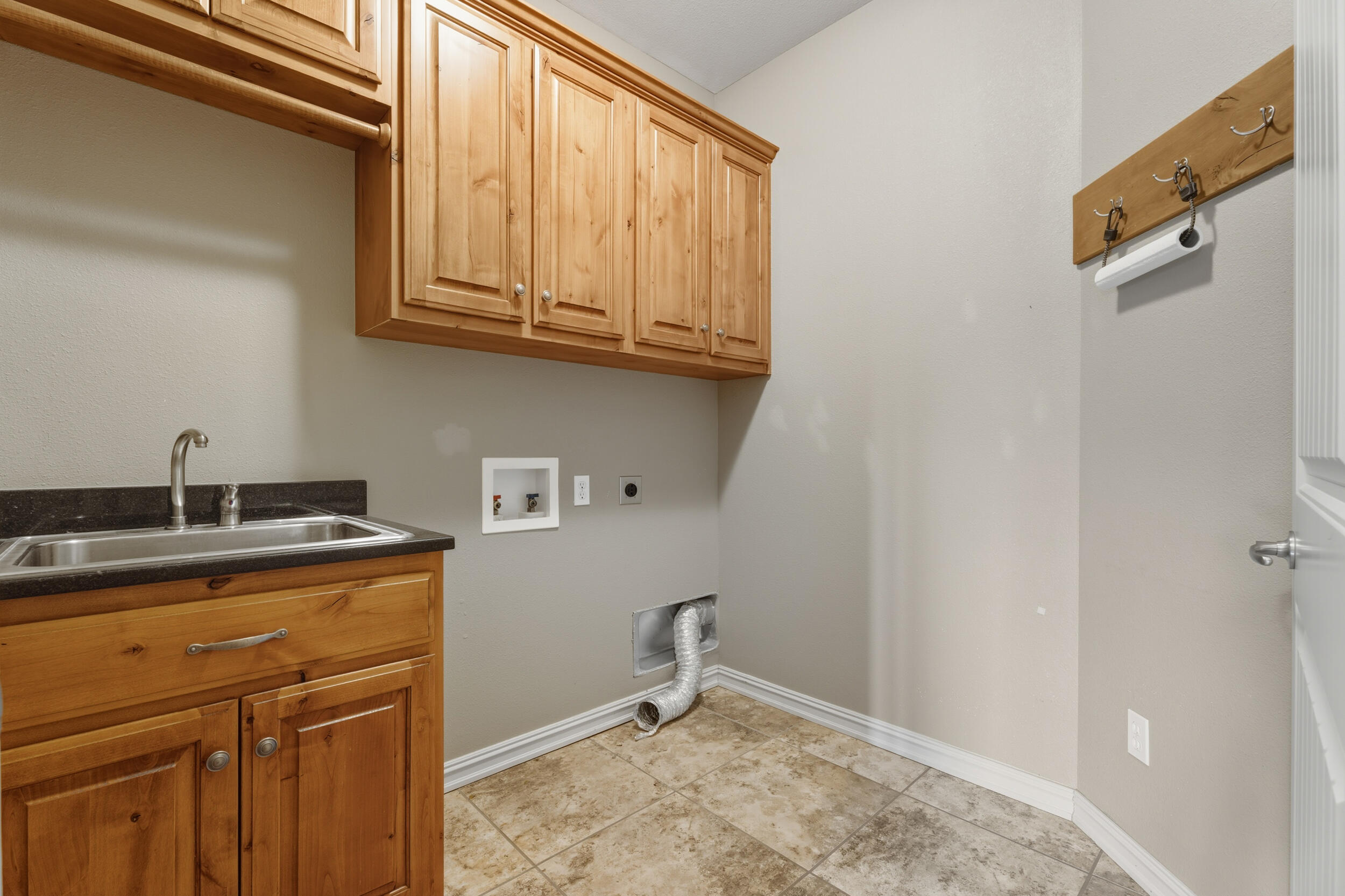 Yakima, Washington, 98908, United States, 5 Bedrooms Bedrooms, ,5 BathroomsBathrooms,Residential,Active,2017520