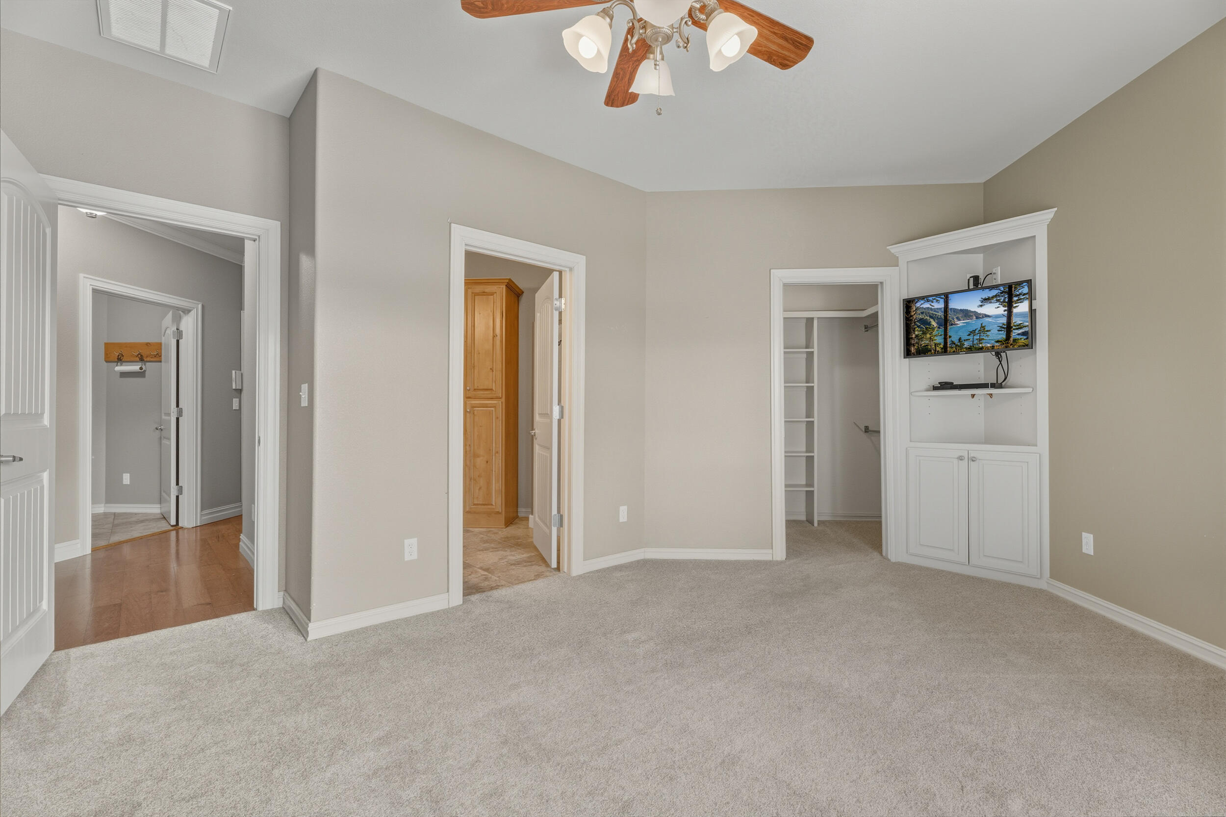 Yakima, Washington, 98908, United States, 5 Bedrooms Bedrooms, ,5 BathroomsBathrooms,Residential,Active,2017520