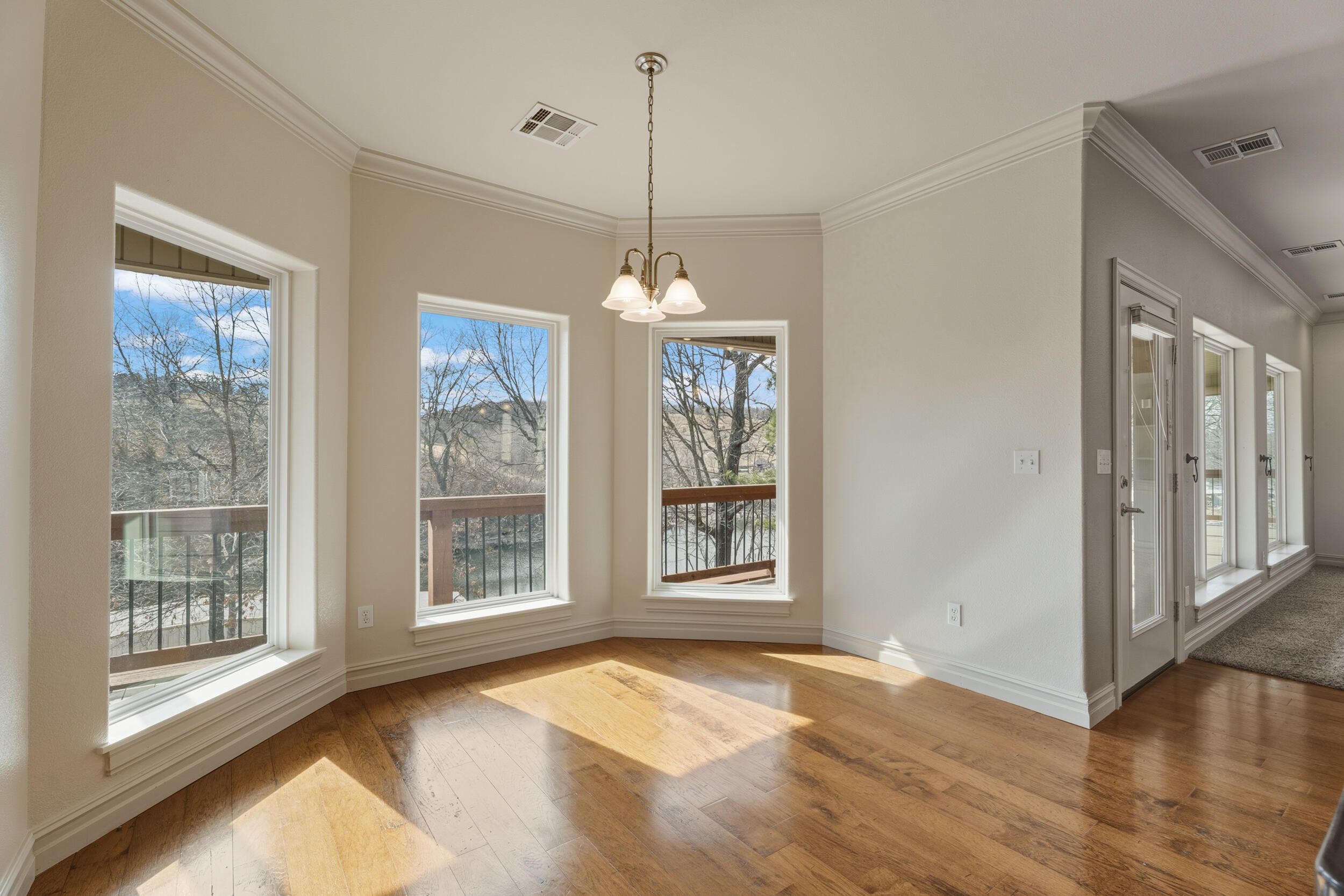 Yakima, Washington, 98908, United States, 5 Bedrooms Bedrooms, ,5 BathroomsBathrooms,Residential,Active,2017520