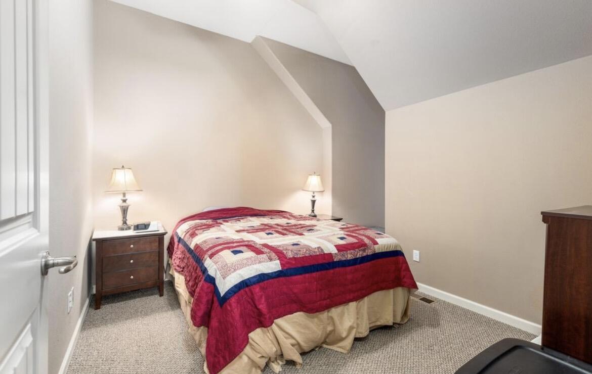 Yakima, Washington, 98908, United States, 5 Bedrooms Bedrooms, ,5 BathroomsBathrooms,Residential,Active,2017520