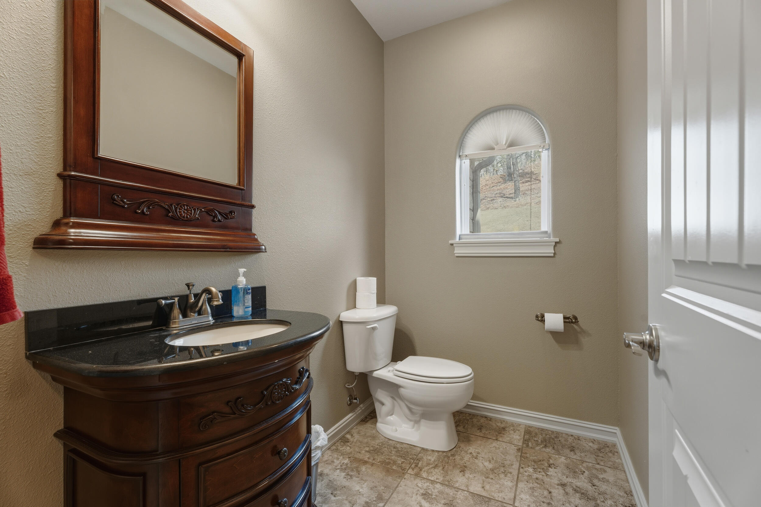 Yakima, Washington, 98908, United States, 5 Bedrooms Bedrooms, ,5 BathroomsBathrooms,Residential,Active,2017520