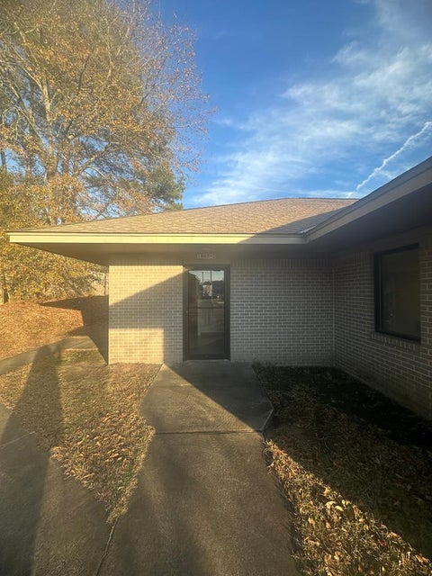 Homes For Rent - 1865-1 Honeysuckle Rd<br/> Dothan, AL 36305